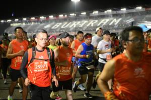 BIB: 213, 2685, 25971, 2698
                            <button type="button" onclick="openModal(10697206)" class="btn btn-primary btn-sm float-right btn-popup" data-toggle="modal" data-target=".modal-high-quality">
                        <i class="fas fa-shopping-cart"></i> Add to Cart
                    </button>
                                            <button type="button" onclick="isThisMe(10697206, true)" class="btn btn-success btn-sm float-right btn-popup btn-isme hidden" data-toggle="tooltip" data-placement="bottom" title="นี่คือรูปของคุณใช่ไหม คลิกที่นี่เพื่อเอาเข้าอัลบั้ม">
                        <i class="fas fa-plus"></i> Add to album
                    </button>
                    <button type="button" onclick="isThisMe(10697206, false)" class="btn btn-warning btn-sm float-right btn-popup btn-isnotme hidden">
                        <i class="fas fa-ban"></i> Remove from album
                    </button>